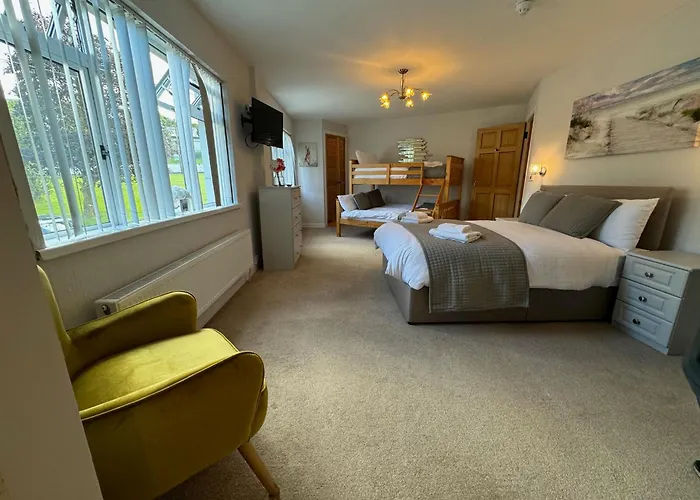 Riverside House Konukevi 3*